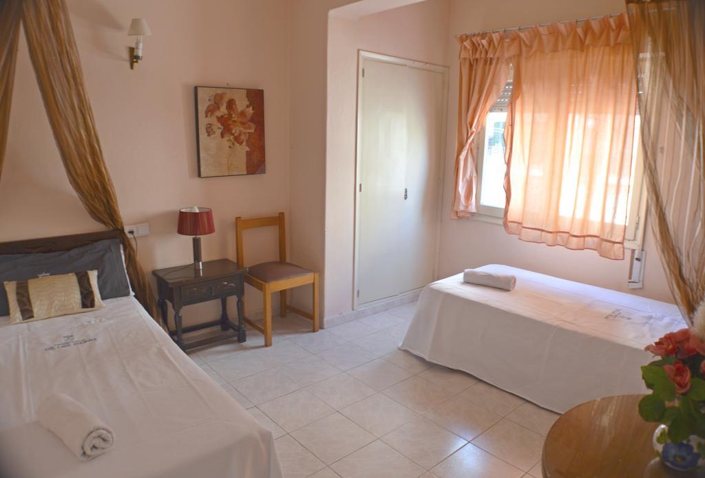 Apartamentos De Las Heras Ибица Экстерьер фото